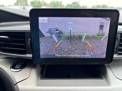 Used 2021 Ford Explorer XLT w/ Equipment Group 202A image 22