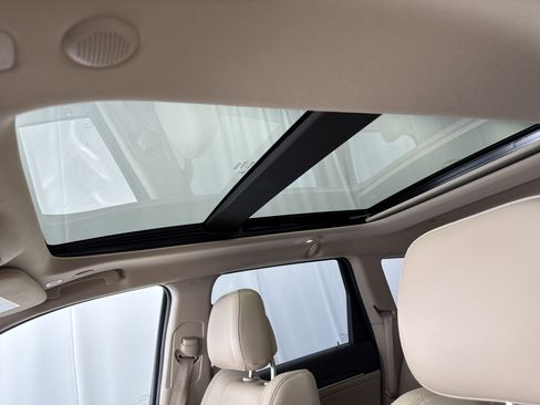 Used 2020 Jeep Grand Cherokee Limited w/ Luxury Group II image 12