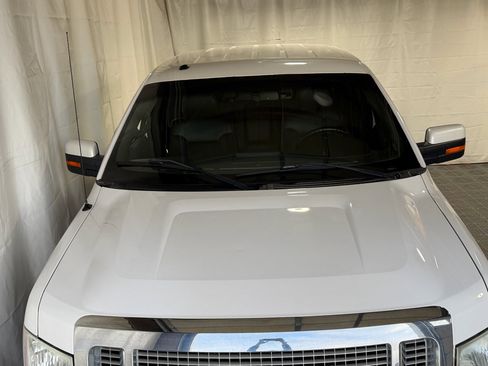 Used 2010 Ford F150 Lariat image 3