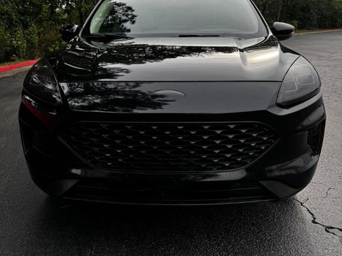 Used 2020 Ford Escape Titanium AWD/4WD image 2