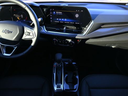 Used 2026 Chevrolet Trax ACTIV w/ Sunroof Package image 12