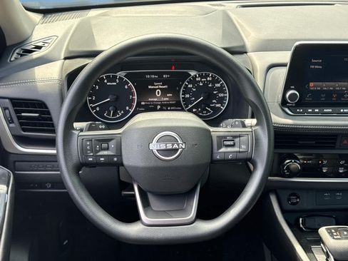 Used 2026 Nissan Rogue S AWD/4WD image 17