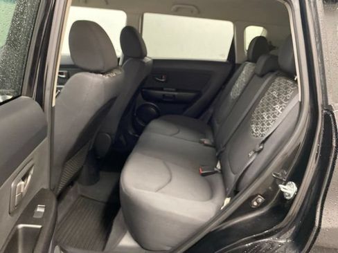 Used 2011 Kia Soul + FWD image 17