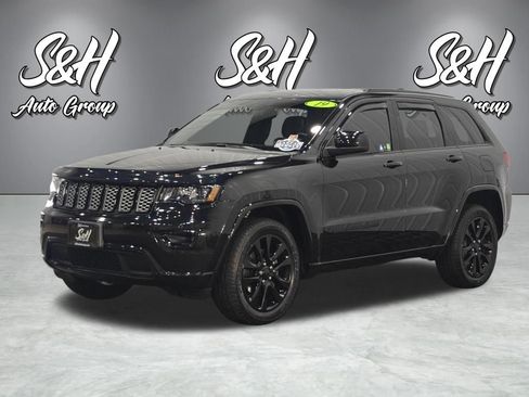 Used 2019 Jeep Grand Cherokee Altitude AWD/4WD image 15