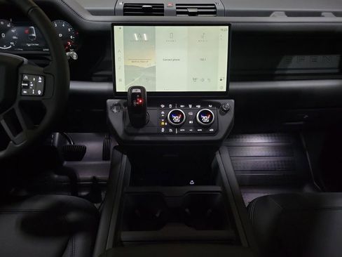 New 2026 Land Rover Defender 130 X-Dynamic SE AWD/4WD image 26