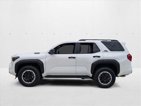 New 2025 Toyota 4Runner 4WD image 5
