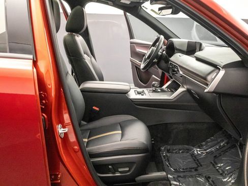 Used 2025 MAZDA CX-90 Plug-In Hybrid w/ Premium Plus image 34