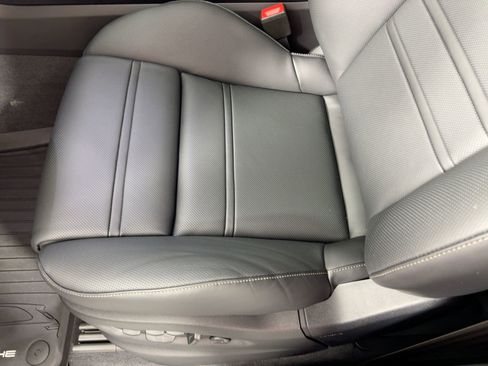 New 2026 Porsche Cayenne Turbo image 14