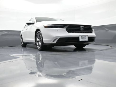 Certified 2024 Honda Accord EX-L image 27
