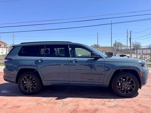 New 2026 Jeep Grand Cherokee L Limited AWD/4WD image 4