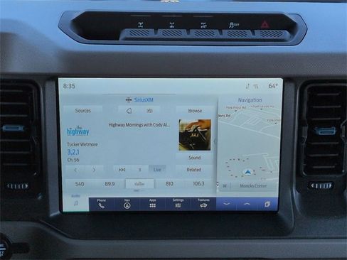 Used 2024 Ford Bronco Wildtrak image 18