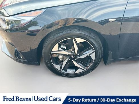 Used 2023 Hyundai Elantra SEL w/ Convenience Package image 32