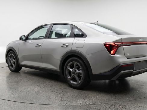 Used 2025 Kia K4 LXS image 6