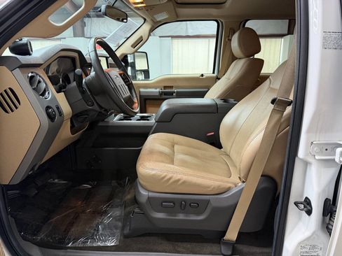 Used 2016 Ford F350 Lariat w/ Lariat Ultimate Package AWD/4WD image 11