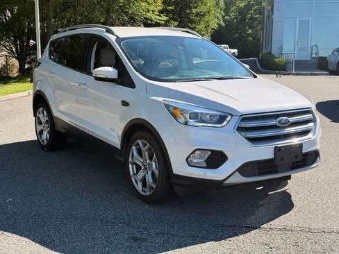Used 2018 Ford Escape Titanium w/ Ford Safe & Smart Package AWD/4WD image 3