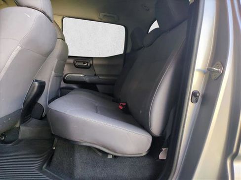 Used 2020 Toyota Tacoma SR5 image 17