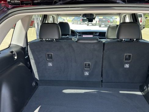 Used 2023 Jeep Grand Cherokee 4WD 4xe w/ Luxury Tech Group II image 26