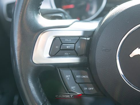 Used 2020 Ford Mustang Premium image 19