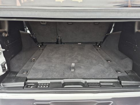 Used 2018 Jeep Wrangler Unlimited Sport S AWD/4WD image 16