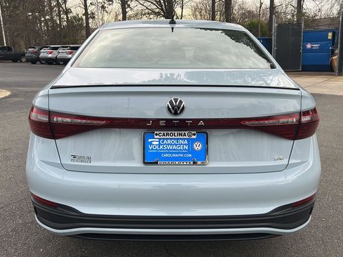 New 2026 Volkswagen Jetta SE image 5