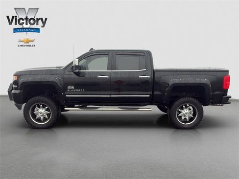 Used 2017 Chevrolet Silverado 1500 LTZ Z71 w/ LTZ Plus Package image 22
