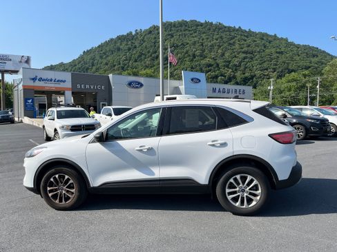 Used 2022 Ford Escape SE AWD/4WD image 7