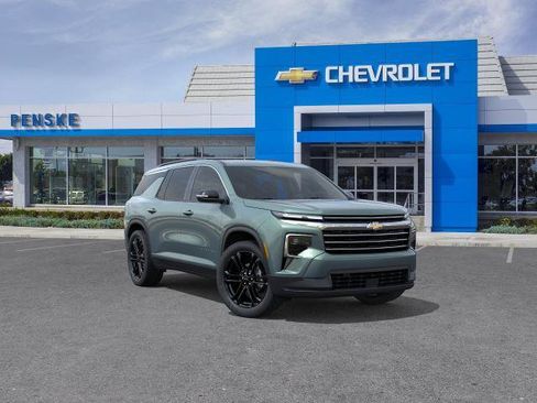 New 2027 Chevrolet Traverse LT w/ LPO, Floor Liner Package FWD image 1