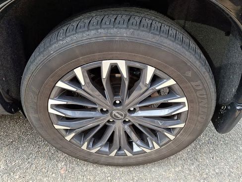 Used 2024 Nissan Rogue Platinum w/ Platinum Premium Package image 5