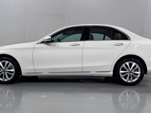 Used 2019 Mercedes-Benz C 300 4MATIC Sedan image 9