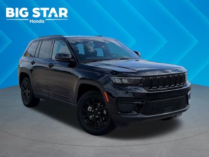 Used 2024 Jeep Grand Cherokee Altitude