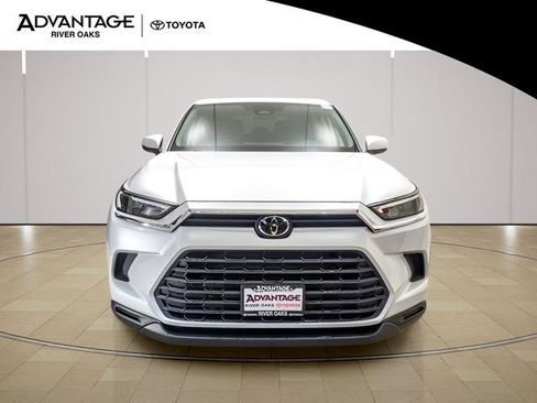 Certified 2025 Toyota Grand Highlander FWD image 3