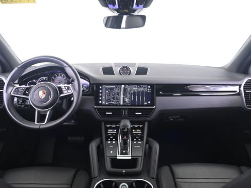 Certified 2023 Porsche Cayenne AWD/4WD image 31