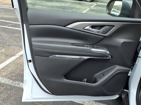 New 2026 Chevrolet Traverse LT w/ Sun and Wheel Package image 9