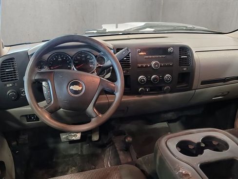 Used 2012 Chevrolet Silverado 2500 W/T AWD/4WD image 15