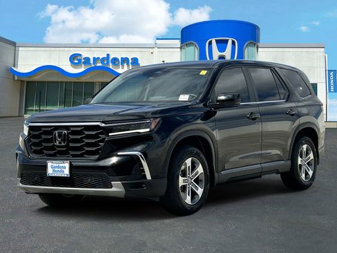 Used 2023 Honda Pilot EX-L image 3