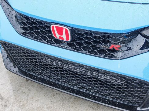 Used 2024 Honda Civic Type R image 6