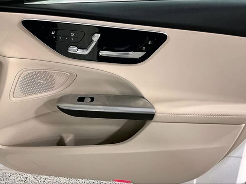 Used 2022 Mercedes-Benz C 300 Sedan image 23