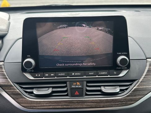 Used 2020 Nissan Altima 2.5 SL FWD image 26