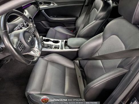 Used 2022 Kia Stinger GT1 AWD/4WD image 12
