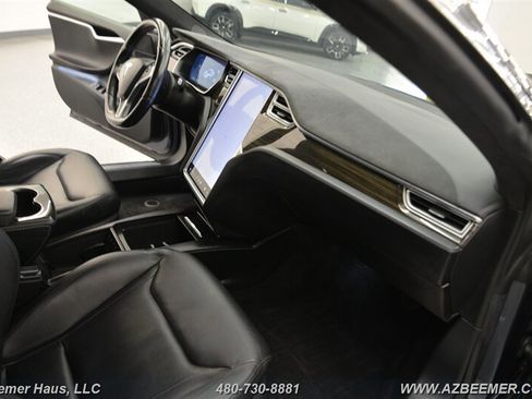 Used 2016 Tesla Model S AWD image 19