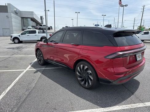 Used 2024 Lincoln Nautilus Reserve w/ Equipment Group 202A AWD/4WD image 7