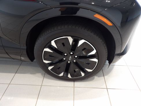 Used 2025 Chevrolet Blazer EV RS AWD/4WD image 26