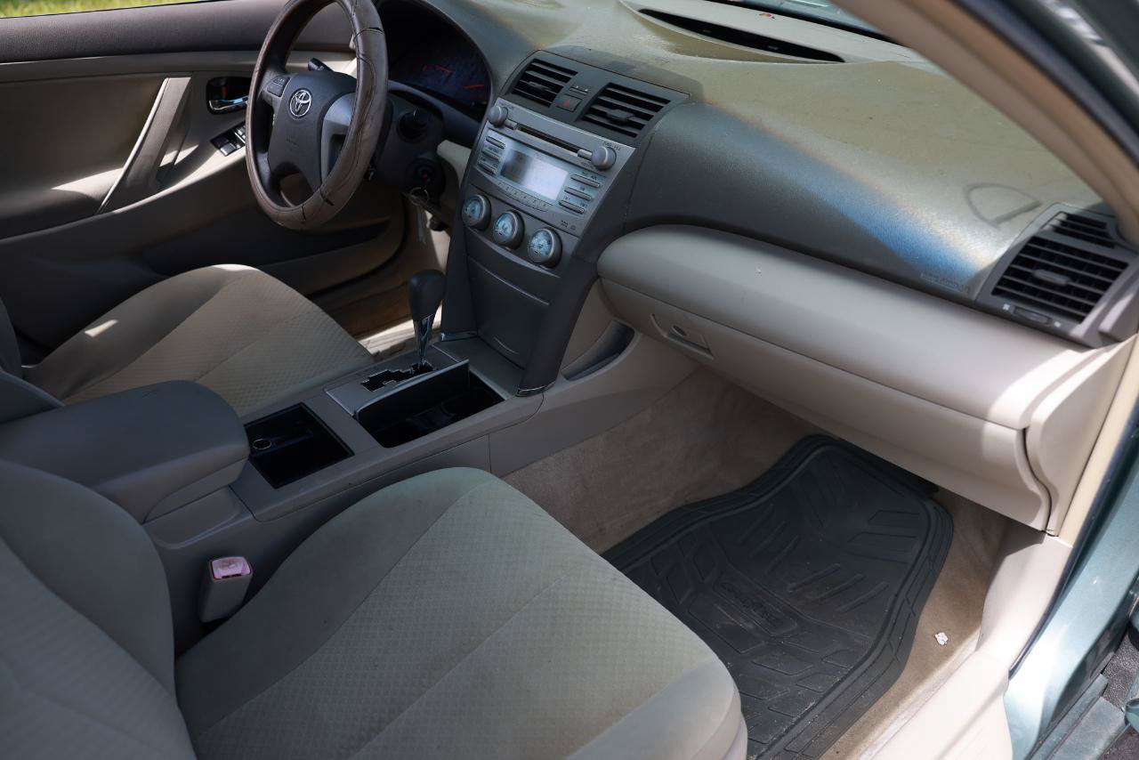Used 2007 Toyota Camry LE FWD image 18