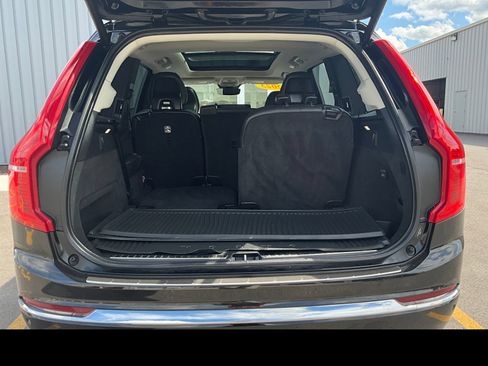 Used 2023 Volvo XC90 B5 Plus w/ Protection Package Premier AWD/4WD image 11