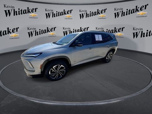 Certified 2025 Buick Enclave Sport Touring w/ Power Package image 4