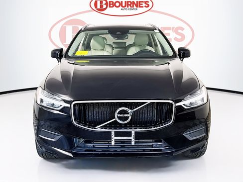 Used 2019 Volvo XC60 T5 Momentum w/ Multimedia Package AWD/4WD image 7