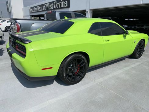 Used 2023 Dodge Challenger SRT Hellcat RWD image 4