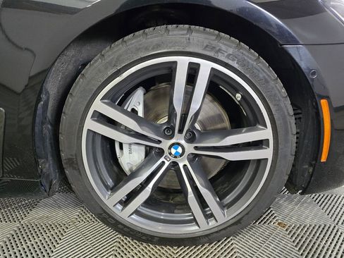 Used 2019 BMW 750i xDrive image 2