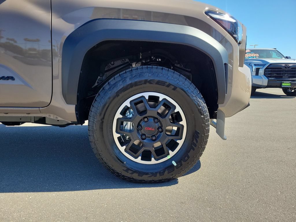 New 2026 Toyota Tacoma TRD Off-Road w/ TRD Off Road Upgrade Package AWD/4WD image 6