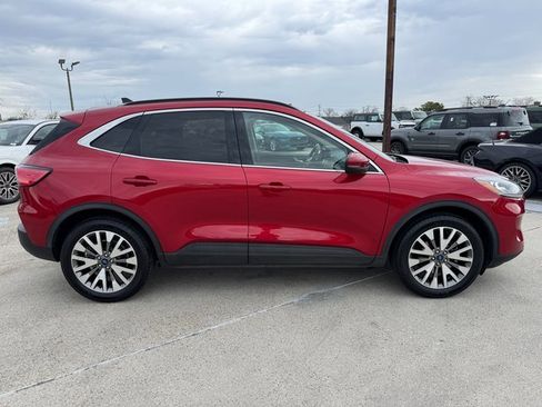 Certified 2020 Ford Escape Titanium image 7